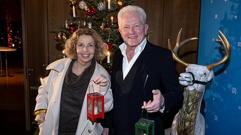 In Weihnachtsstimmung: Michaela May und Miroslav Nemec beim BR-Budenzauber.