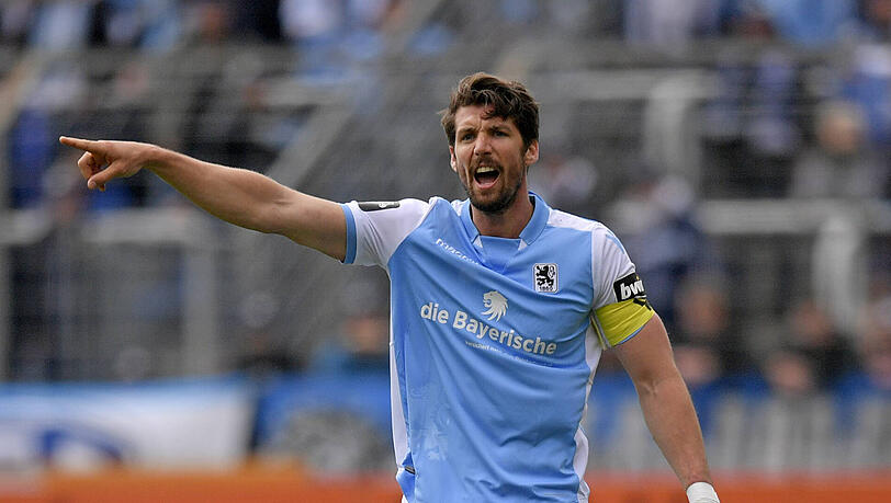 Jan Mauersberger dirigiert seine Vorderleute beim TSV 1860.