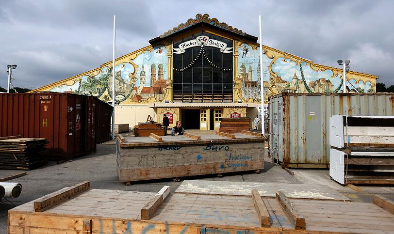 Neue Bilder vom Wiesn-Aufbau.