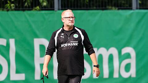 Sah eine Niederlage seiner F&uuml;rther im ersten Sommertest: Trainer Heiko Vogel (Archivbild)