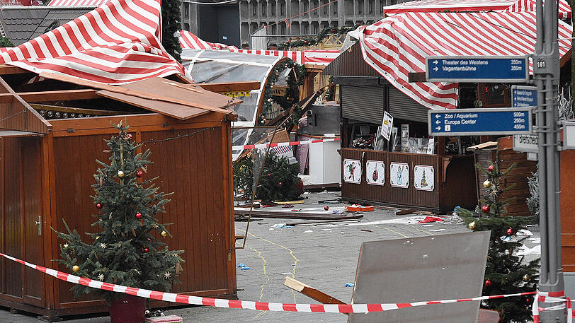 Der abgesperrte Weihnachtsmarkt.