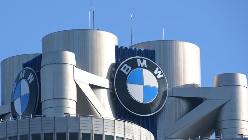 Das BMW-Logo auf dem Firmensitz des Automobilherstellers.