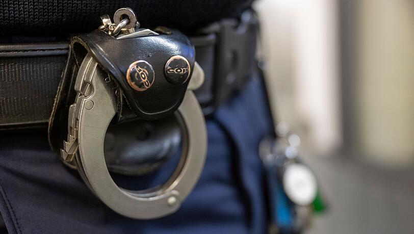 Nach einem Tötungsdelikt im oberpfälzischen Waldsassen ermittelt die Polizei gegen einen 67-Jährigen. (Symbolbild)