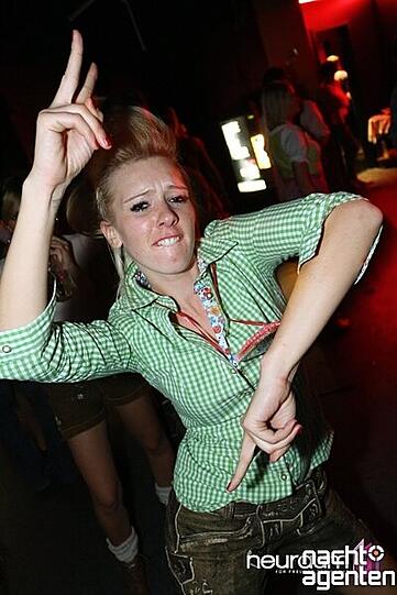 Im neuraum findet derzeit ein After-Wiesn-Showmarathon statt: "16 Tage Wies&rsquo;n - 16 Tage neuraum". Mehr Bilder unter www.nachtagenten.de
