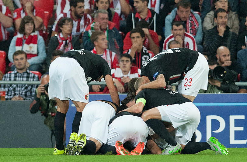Es ging gut los für den FC Augsburg. Altintop brachte die Schwaben mit 1:0 in Führung. Am Ende stand eine 1:3-Niederlage.