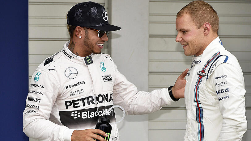 Neue Teamkollegen bei Mercedes: Lewis Hamilton (l.) und Valtteri Bottas. Wie lange hält der Friede zwischen den beiden?
