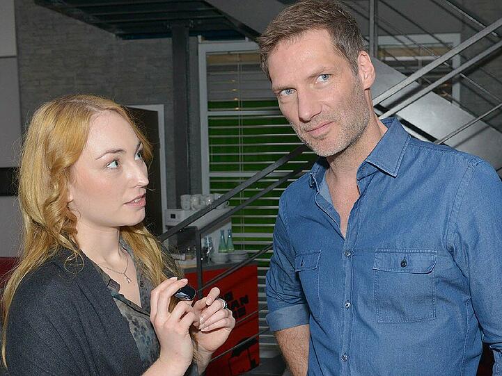 "Gute Zeiten, schlechte Zeiten": Olivia (Anna Juliana Jaenner) und Alexander (Clemens Löhr)