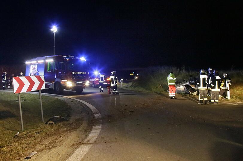 Den Fahrer erwartet ein Strafverfahren wegen Trunkenheit im Verkehr, sein Führerschein wurde vor Ort sichergestellt.