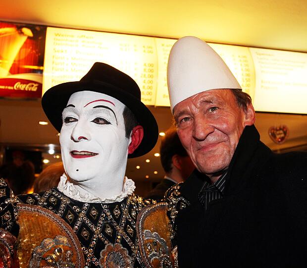Michael Mendl beim Huttausch