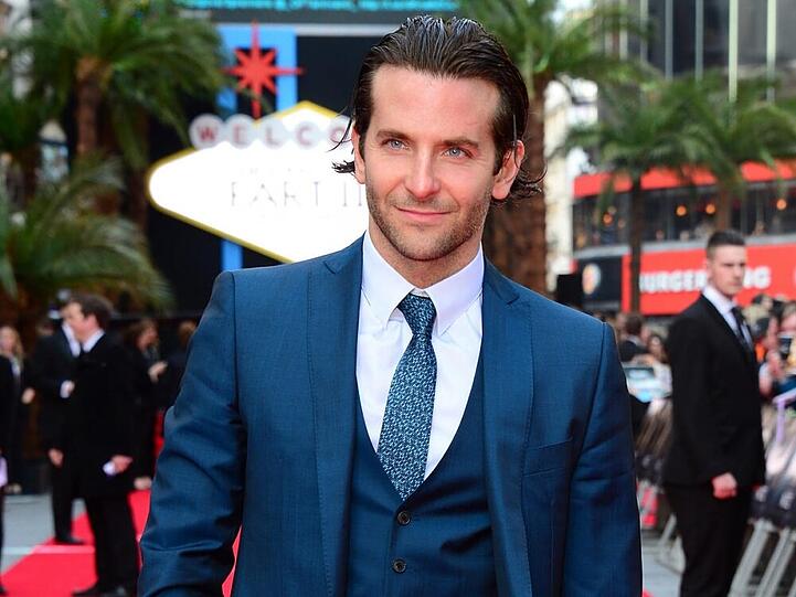 Schwingt sich bald in den Sattel: Bradley Cooper