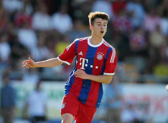 Lukas Scholl, der Sohn von Ex-Bayern Star Mehmet, spielt für Bayern II.