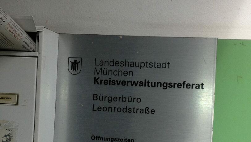 Im Neuhauser Bürgerbüro kann nur im Ausnahmefall ein neuer Perso abgeholt werden. Im Neuhauser Bürgerbüro kann nur im Ausnahmefall ein neuer Perso abgeholt werden.