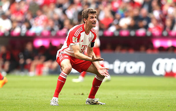 Thomas Müller - nicht zu Nationalmannschaft nominiert worden - nutzt seine Sommerpause um eine nicht zufriedenstellende Saison aus dem Kopf zu bekommen. Thomas Müller - nicht zu Nationalmannschaft nominiert worden - nutzt seine Sommerpause um eine nicht zufriedenstellende Saison aus dem Kopf zu bekommen.