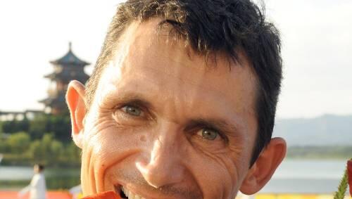Nach 24,8 Kilometern am Ziel seiner Träume: Michael Teuber holt Gold in Peking. Nach 24,8 Kilometern am Ziel seiner Träume: Michael Teuber holt Gold in Peking.