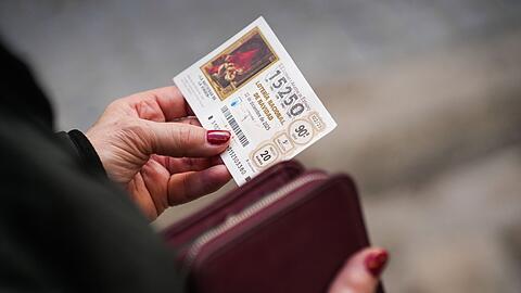 Es ist ein Ritual, das f&uuml;r die Spanier fest zu der Zeit vor Weihnachten geh&ouml;rt. (Archivfoto)