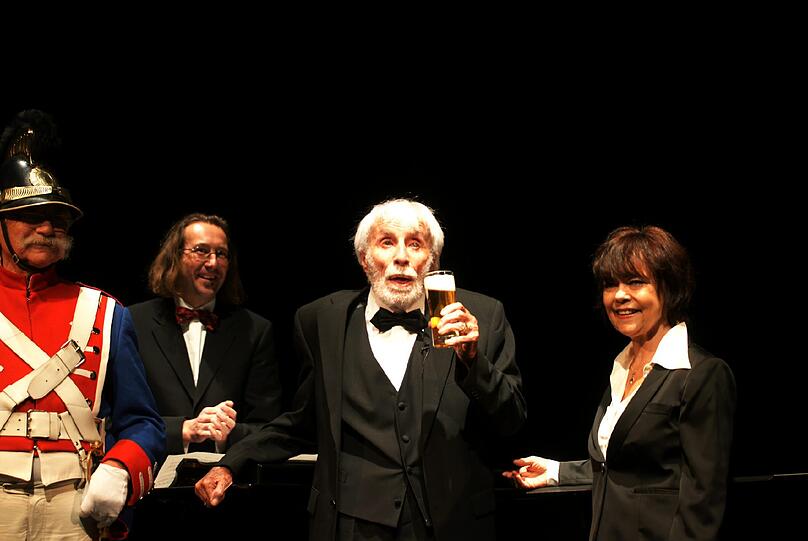 Jopie Heesters singt mit 108 im Prinze: Die Bilder vom Auftritt