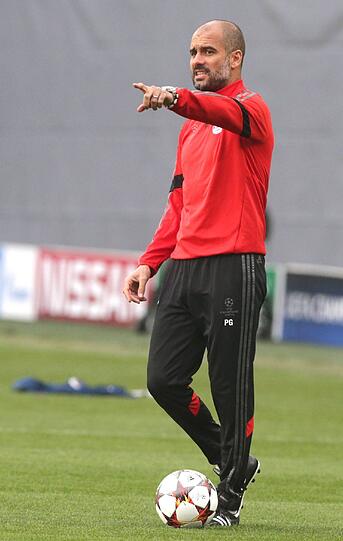 Bilder: Der FC Bayern beim Abschlusstraining in Moskau.