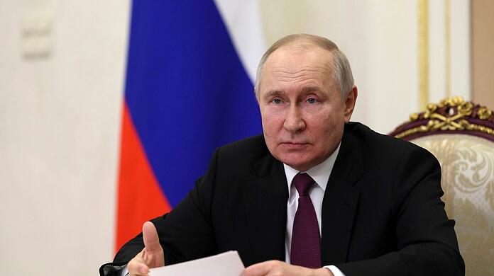 Putin und der Machtapparat sehen sich längst im Krieg mit dem "kollektiven Westen" unter Führung der USA, die es auf eine Zerstörung Russlands abgesehen hätten und dafür die Ukraine nur als Schlachtfeld nutzten.