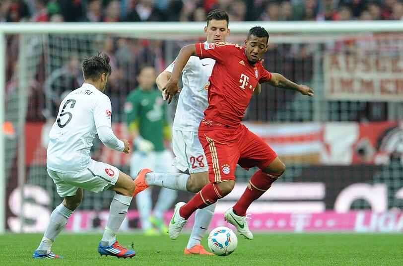 Jerome Boateng: Note 3.
Komplett unterbeschäftigt im Vergleich zum Dortmund-Spiel. Wenig Probleme mit Szalai und später mit Choupo-Moting.