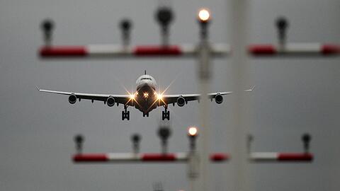 Eine Lufthansa-Maschine musste wegen eines Triebwerkfehlers ihren Flug nach Atlanta abbrechen und zum Frankfurter Flughafen zurückkehren