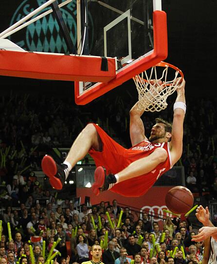 Jared Homan beim Dunk: Der US-Amerikaner überzeugte gegen Artland.