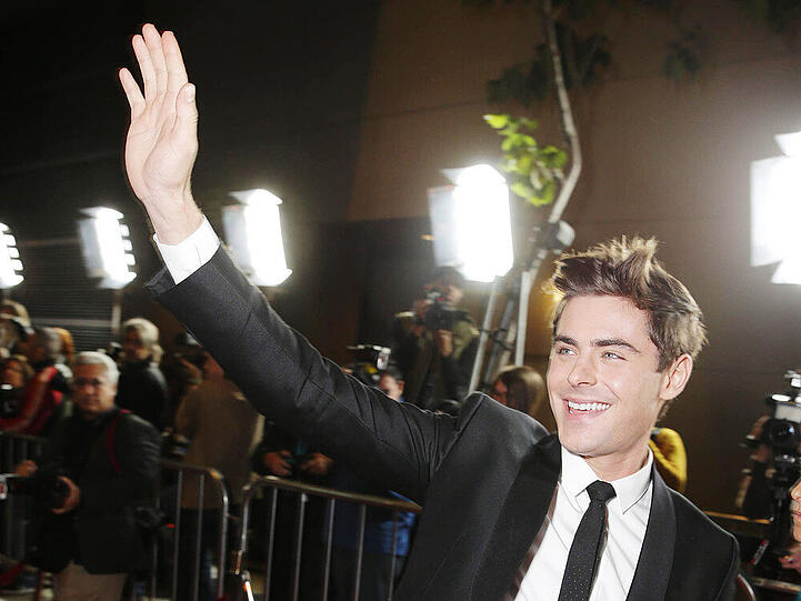 Zac Efron bewegte sich am Wochenende fernab des roten Teppichs