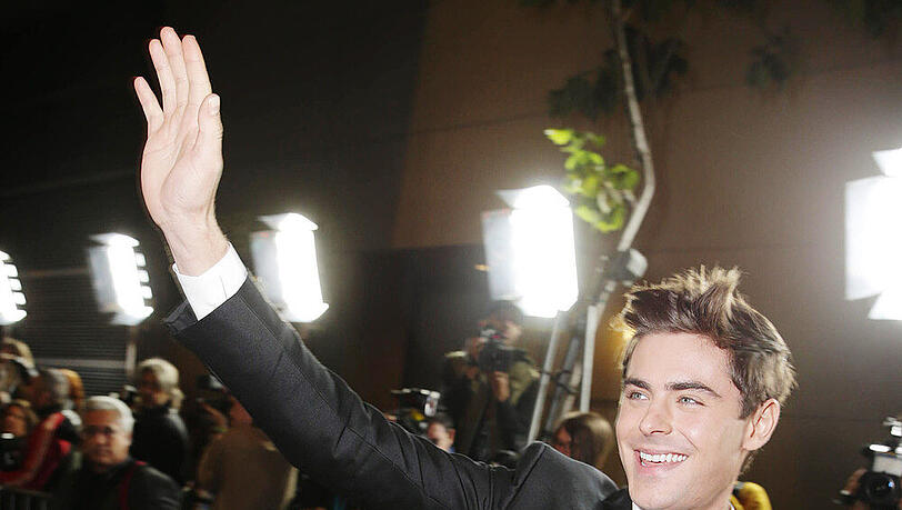 Zac Efron bewegte sich am Wochenende fernab des roten Teppichs Zac Efron bewegte sich am Wochenende fernab des roten Teppichs
