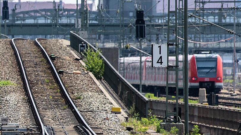 Die S-Bahn-Gleise nahe des Halts Donnersbergerbrücke. (Archivbild)