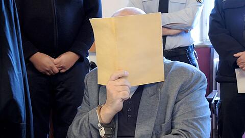 Der Haupttäter erdrosselte und zerstückelte nach Auffassung des Gerichts in den Jahren 2008, 2014 und 2019 drei Männer. Zu den Opfern gehörten der Ehemann und ein Lebensgefährte seiner Tochter. (Archivbild)