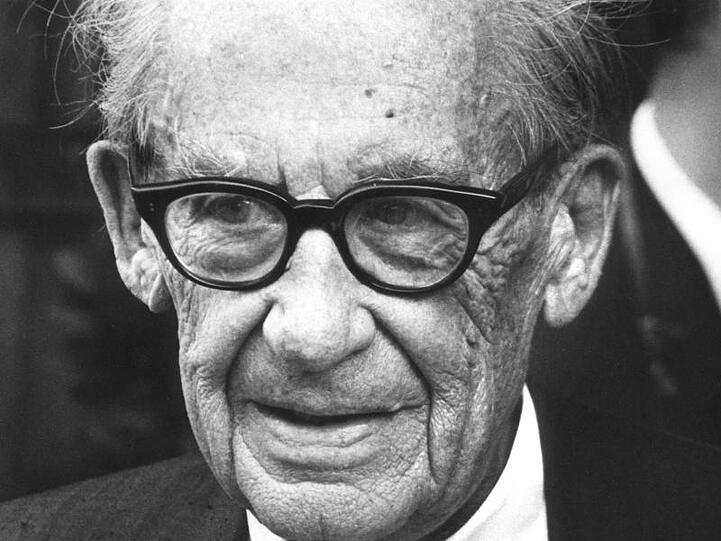 Walter Gropius gründete das Bauhaus vor 100 Jahren.