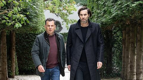 "Laim und die Toten ohne Hosen": Anton Simhandl (Gerhard Wittmann, l.) und Lukas Laim (Max Simonischek) ermitteln in einem Mordfall.
