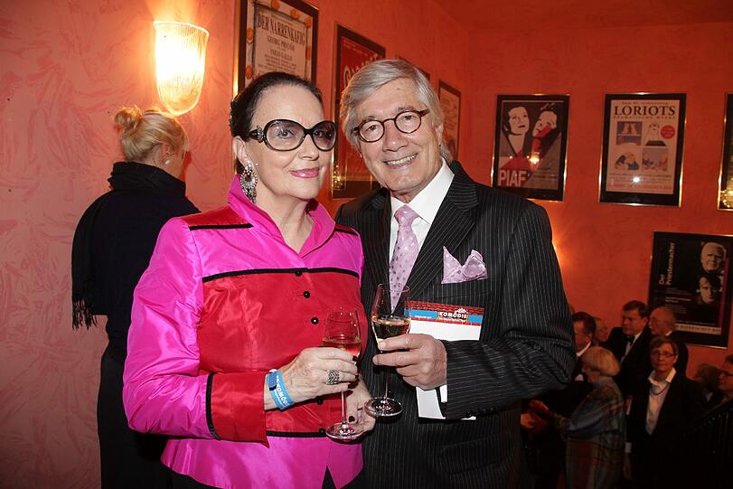 50 Jahre Komödie im Bayerischen Hof - Christian Wolf und Frau waren dabei.