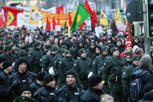 Ohne Skiunterwäsche und Gasbrenner geht gar nichts: Bei der diesjährigen Sicherheitskonferenz haben die 3100 Polizisten mit sibirischer Kälte zu kämpfen. (Symbolbild aus 2011)