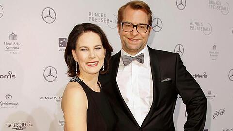 Wird Daniel Holefleisch Deutschlands zweiter First Husband? Dafür müsste Annalena Baerbock aber erst einmal Kanzlerin werden.