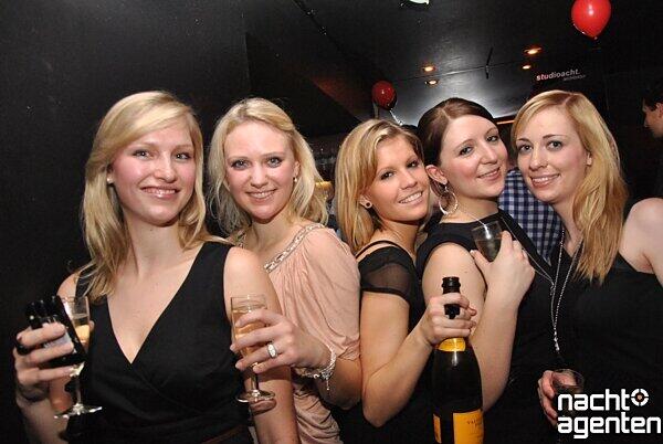 "Münchens längstes Silvester" in der Milchbar. Noch mehr Fotos gibt es unter: www.nachtagenten.de.
