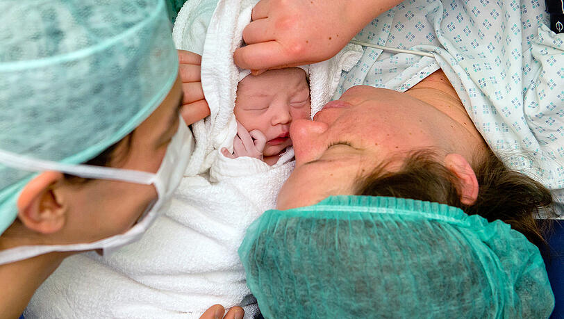 Frauen, die in München ein Baby zu Welt bringen, sind im Schnitt 32 Jahre alt.