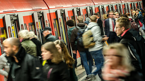 Mehrere Störungen sorgten am Dienstag für Chaos auf der S-Bahn-Stammstrecke. (Archivbild)