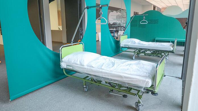 In Deutschland sind Mehrbettzimmer der Standard. Doch das ist nachweislich schlecht für den Heilungsprozess.