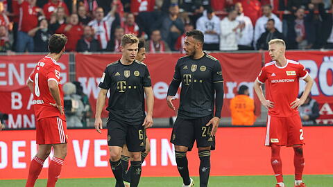 Joshua Kimmich (l.) und Corentin Tolisso bildeten gegen Union Berlin die Doppelsechs.