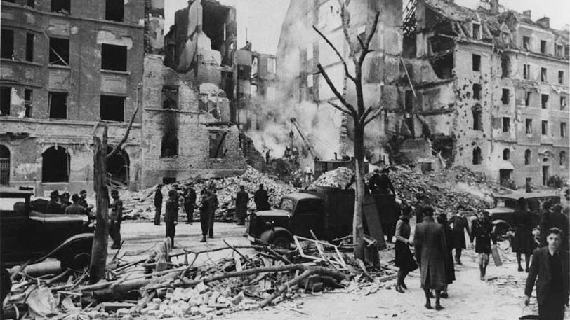 Die Donnersbergerstraße im Jahr 1943.