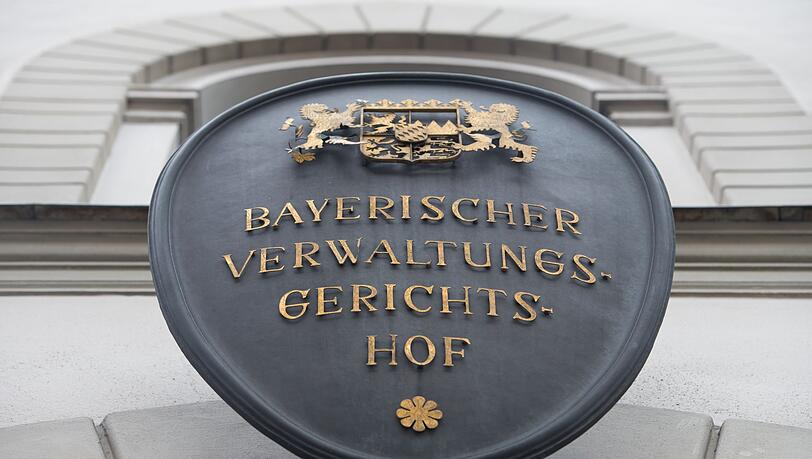 2025 gingen bei den Verwaltungsgerichten im Freistaat mehr als 31.000 Asylverfahren ein. (Symbolbild)