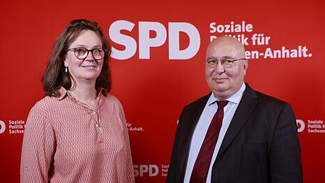 Die SPD-Landeschefs Juliane Kleemann und Andreas Schmidt laden zu Gespr&auml;chen ein. (Archivbild)