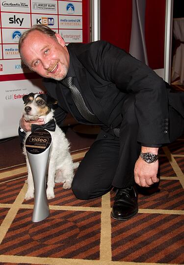Hund Archie, Alexander Held