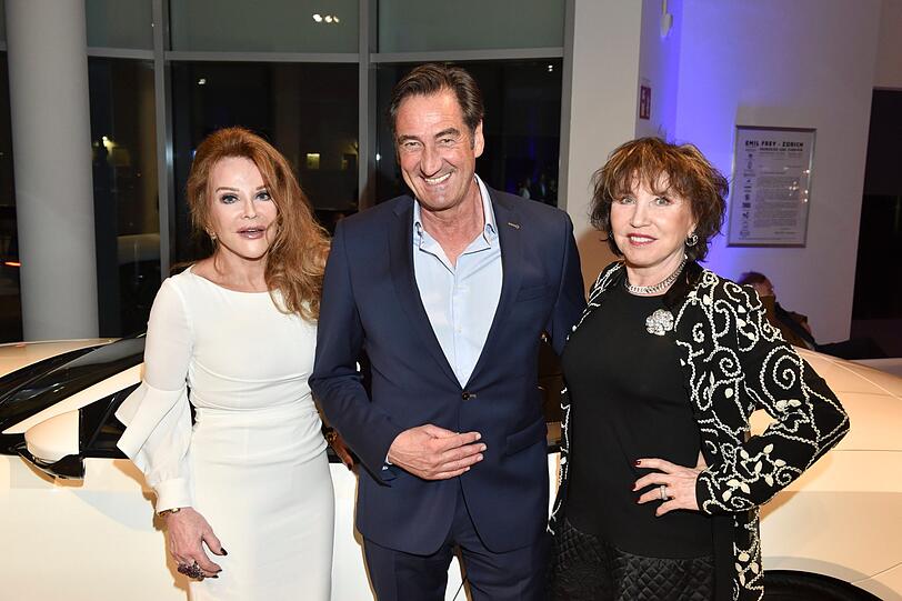 Ulrike Hübner mit Heiner Gschlößl und Dunja Siegel