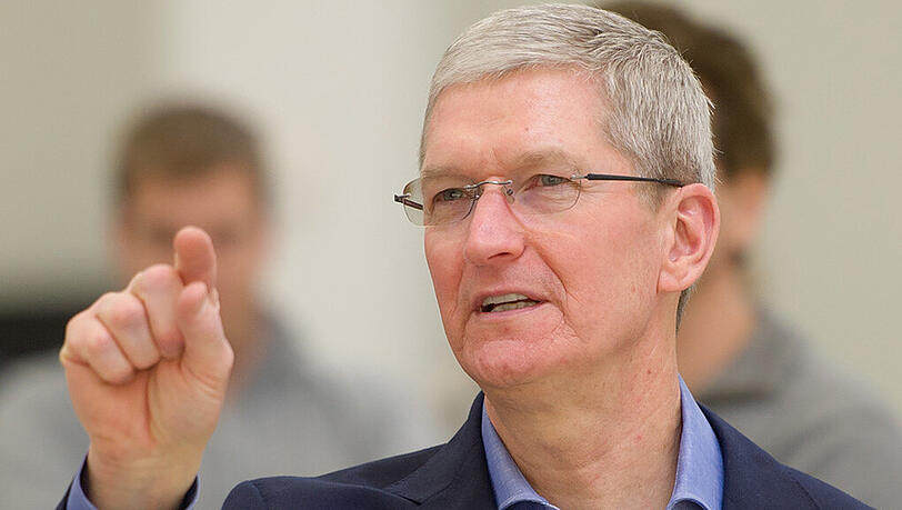 Cook war zum Start die Ausschüttung von einer Million Apple-Aktien über einen Zeitraum von zehn Jahren in Aussicht gestellt worden. Cook war zum Start die Ausschüttung von einer Million Apple-Aktien über einen Zeitraum von zehn Jahren in Aussicht gestellt worden.