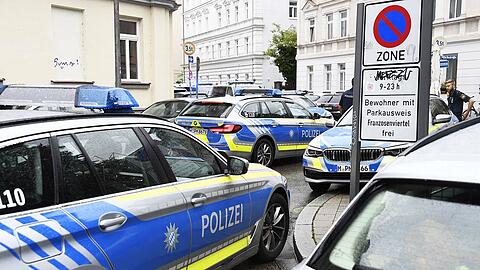 Die Polizei war am Tatort in Haidhausen mit einem Großaufgebot vor Ort.