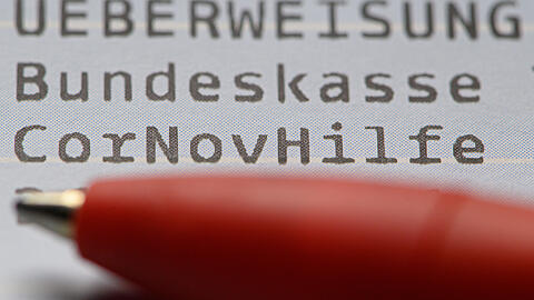 Zur Erinnerung: Die Überbrückungshilfe III war eine Beihilfe des Bundes, die mittleren und kleinen Unternehmen von November 2020 bis Juni 2021 Liquiditätshilfe gewähren sollte, sie musste nicht zurückgezahlt werden.