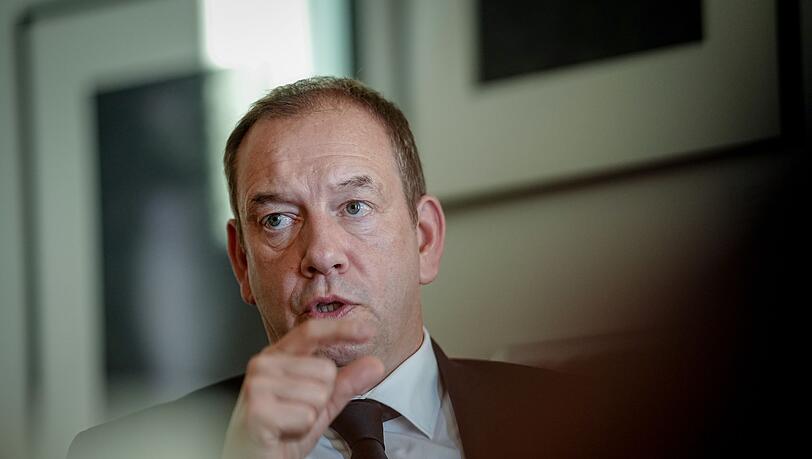 Wehrbeauftragter Henning Otte