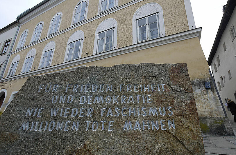 Seit 1972 ist das Haus an das österreichische Innenministerium vermietet - nun soll es abgerissen werden. Foto: Matthias Röder