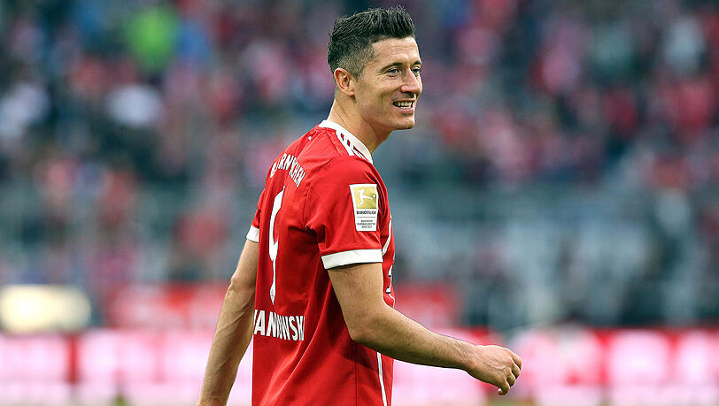 Robert Lewandowski steht beim FC Bayern noch bis Ende Juni 2021 unter Vertrag. Robert Lewandowski steht beim FC Bayern noch bis Ende Juni 2021 unter Vertrag.